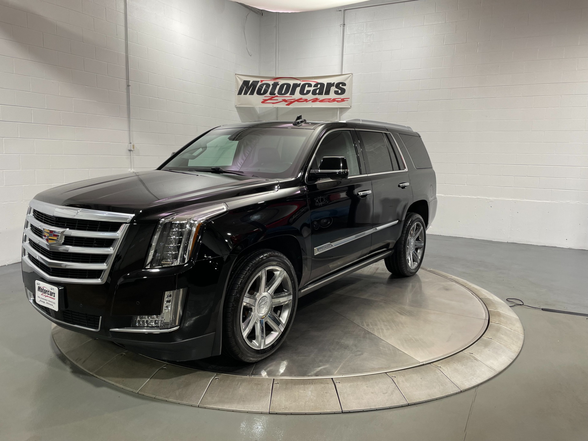 Used-2016-Cadillac-Escalade-Premium-Collection-4X4