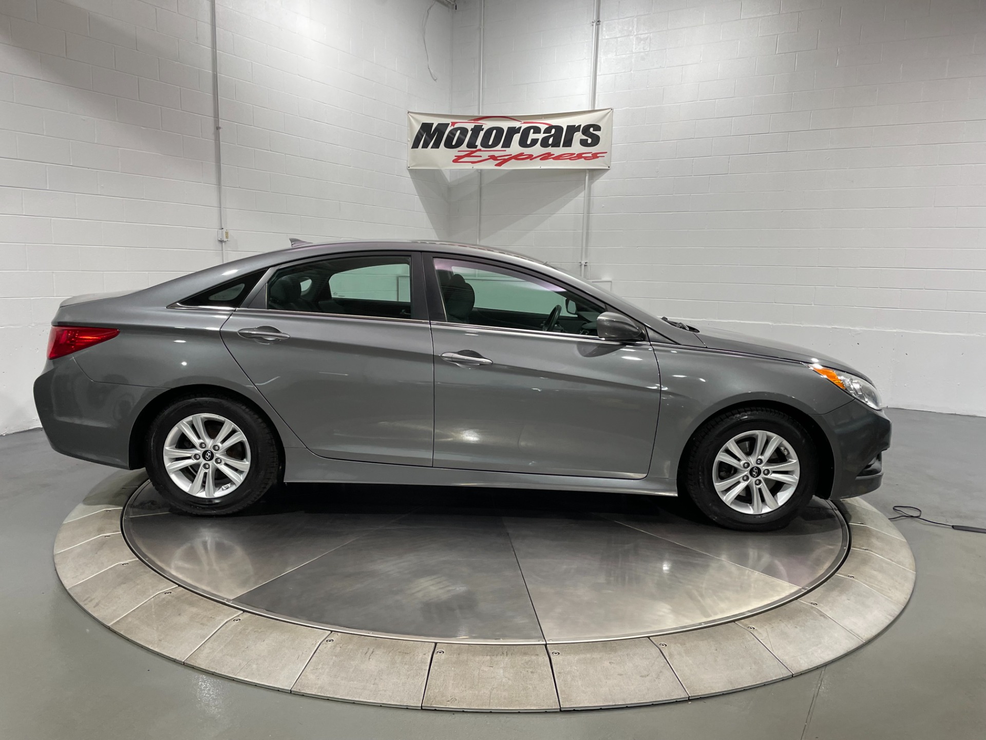 Used-2014-Hyundai-Sonata-GLS-FWD