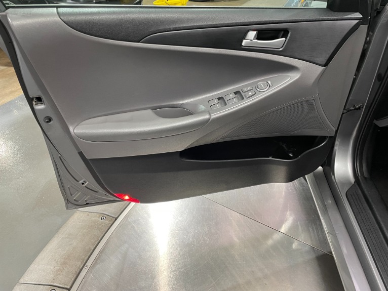 Used-2014-Hyundai-Sonata-GLS-FWD
