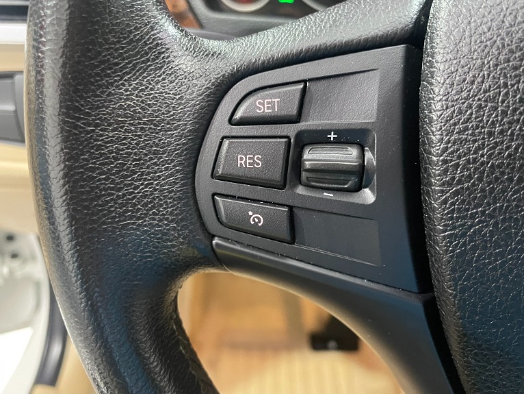 Used-2014-BMW-3-Series-320i-xDrive