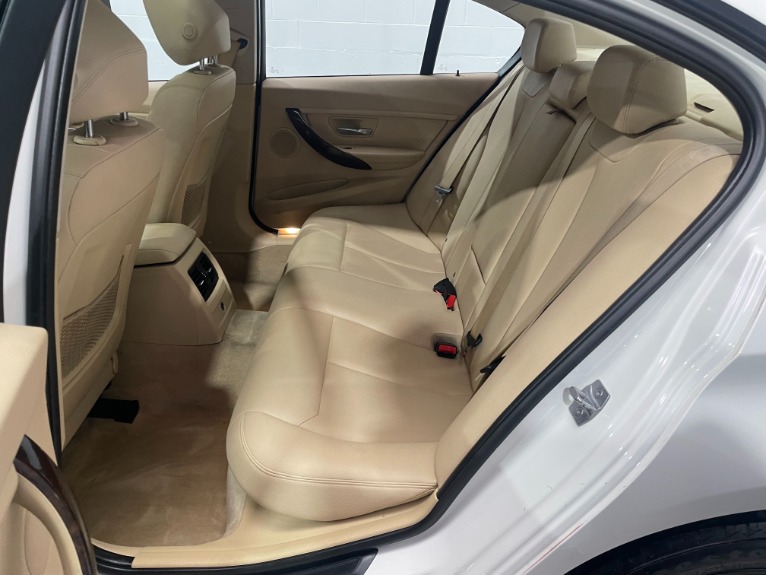 Used-2014-BMW-3-Series-320i-xDrive