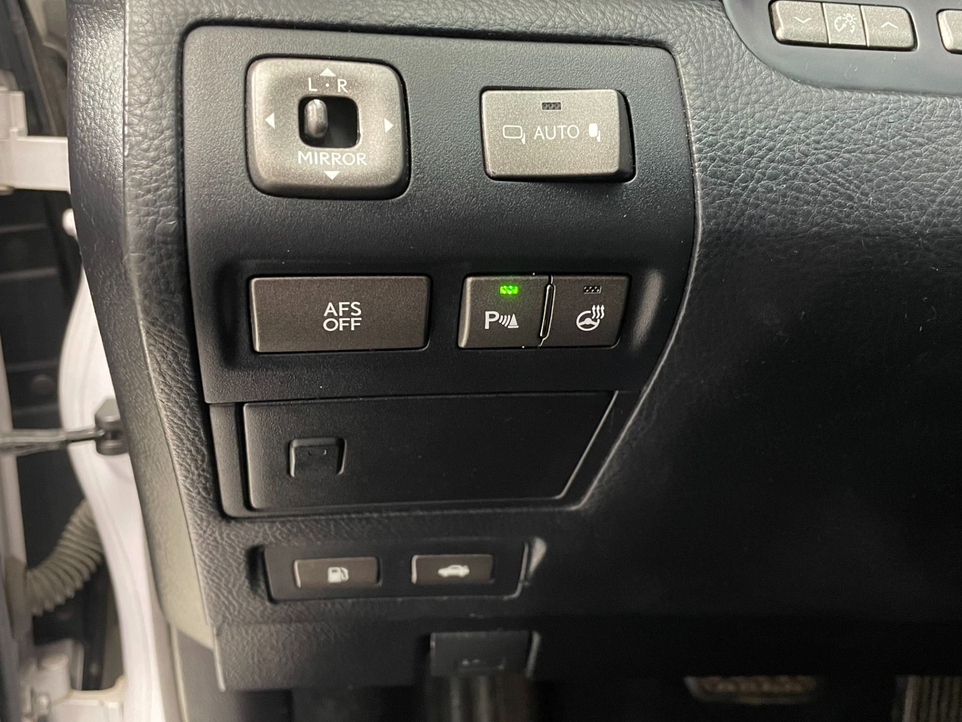Used-2008-Lexus-LS-460-RWD