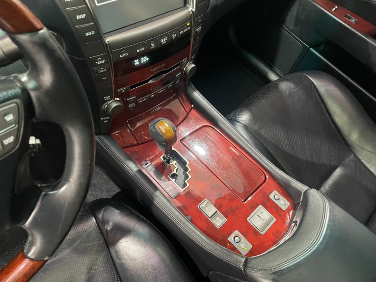 Used-2008-Lexus-LS-460-RWD