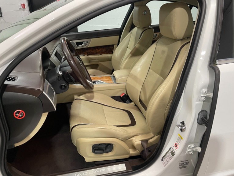 Used-2015-Jaguar-XF-supercharged-30-Portfolio-RWD