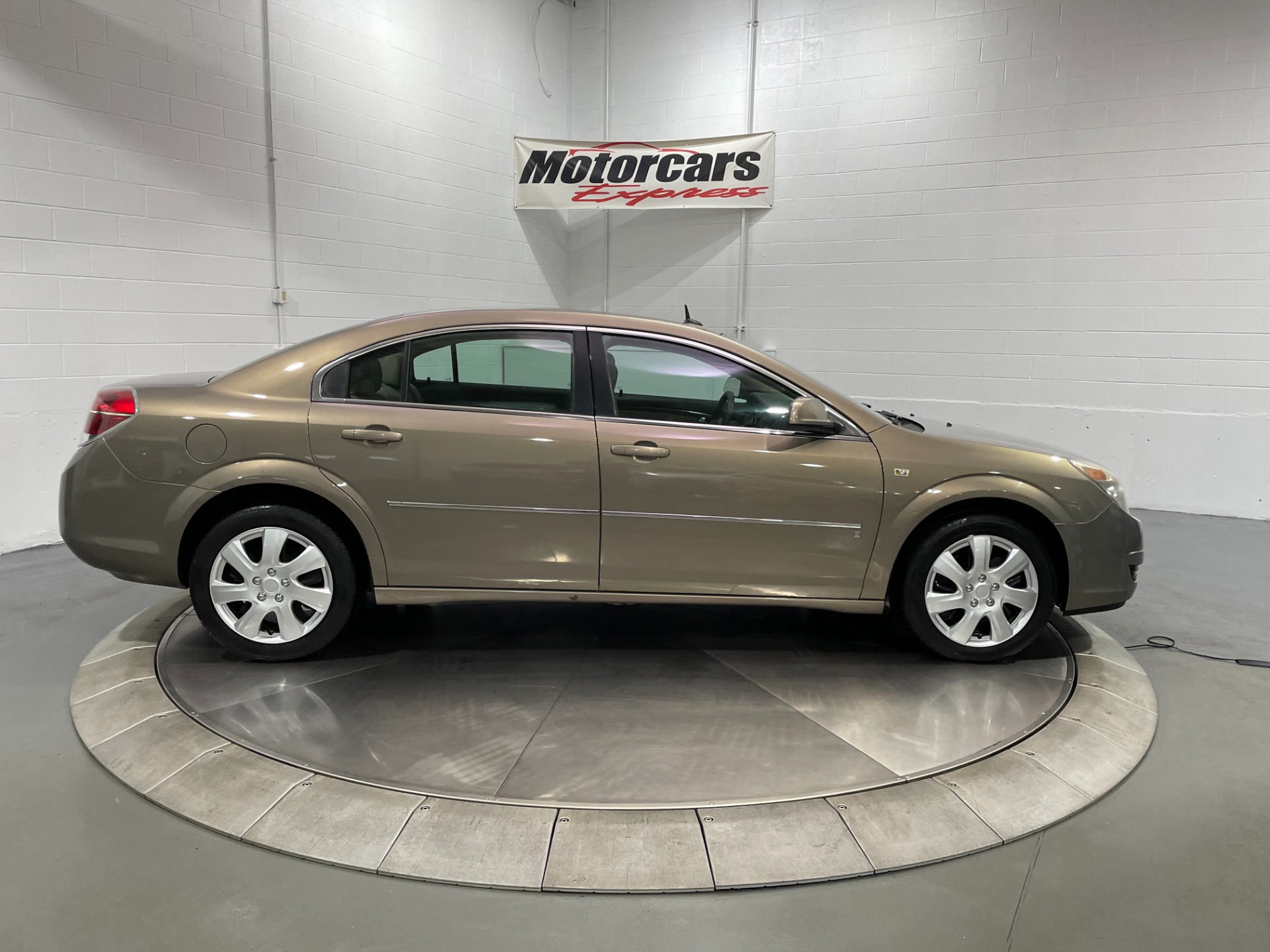Used-2007-Saturn-Aura-XE-FWD