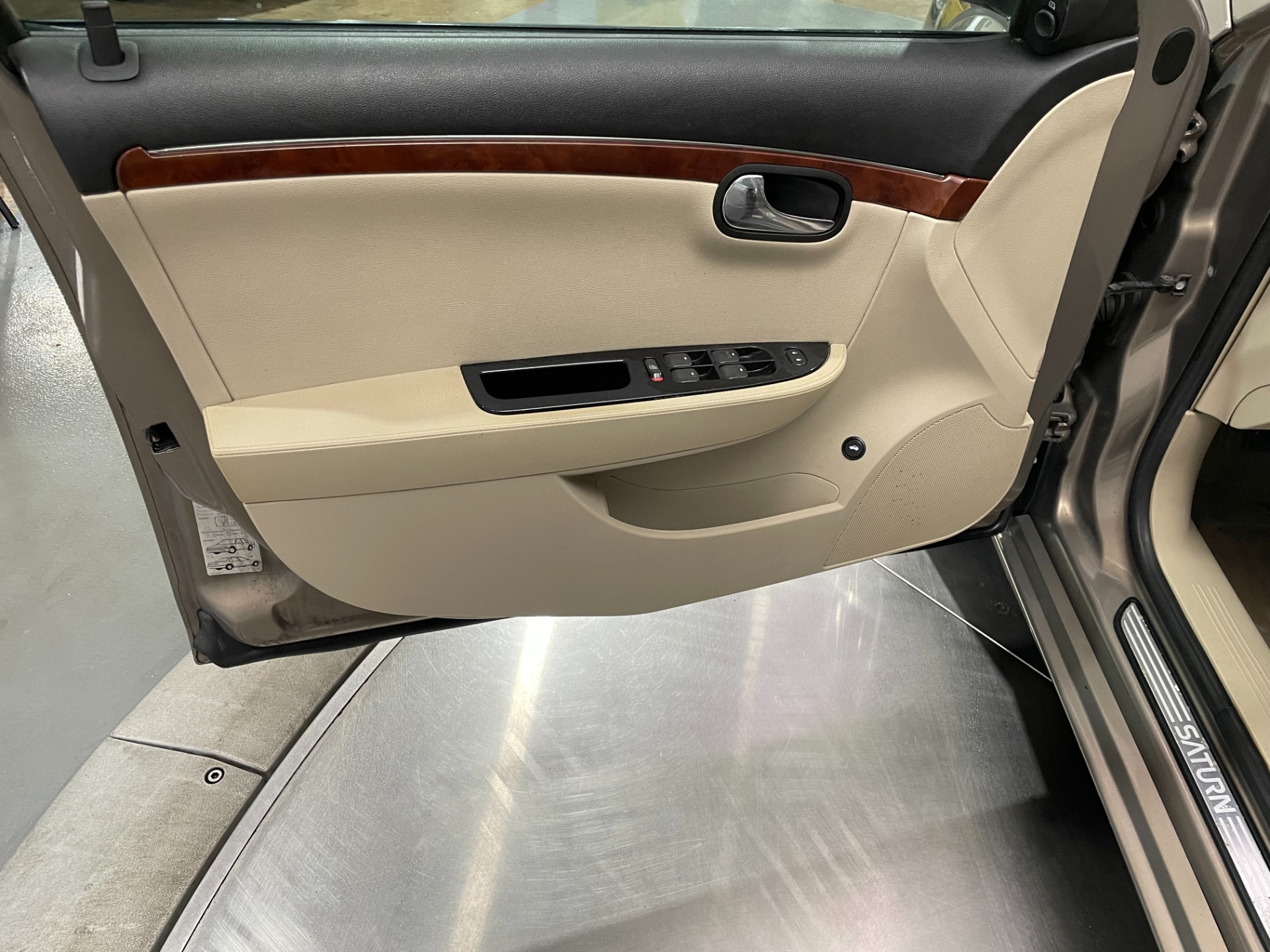 Used-2007-Saturn-Aura-XE-FWD