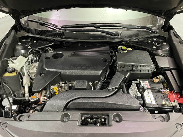 Used-2017-Nissan-Altima-25-SV-FWD