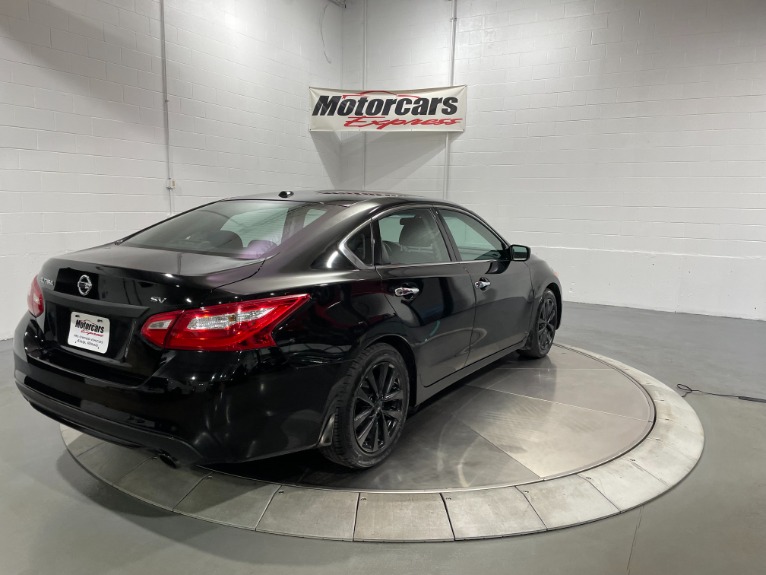 Used-2017-Nissan-Altima-25-SV-FWD