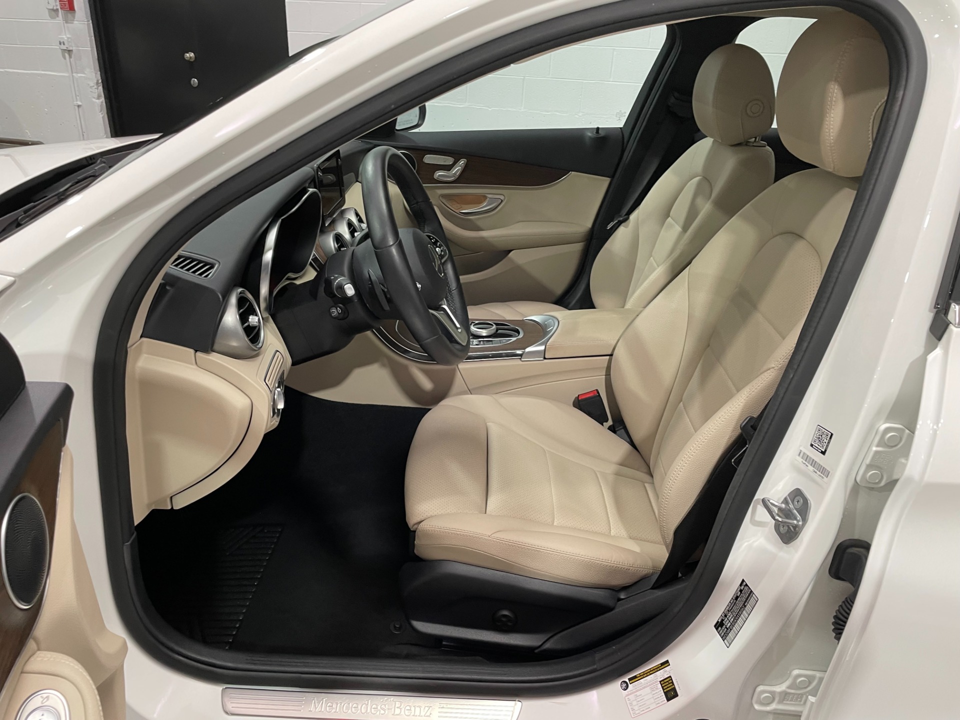 Used-2019-Mercedes-Benz-C-Class-C-300-4MATIC