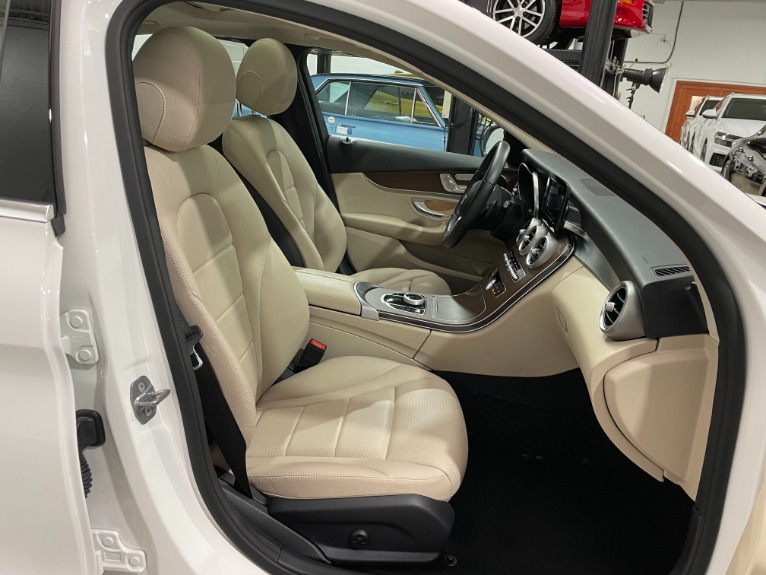 Used-2019-Mercedes-Benz-C-Class-C-300-4MATIC