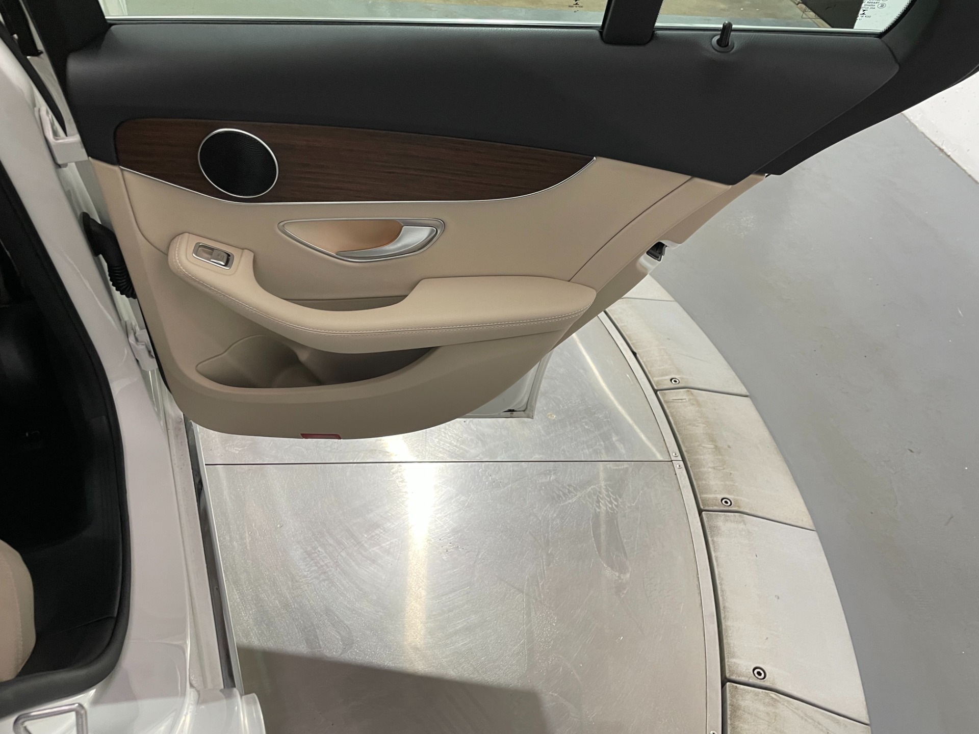 Used-2019-Mercedes-Benz-C-Class-C-300-4MATIC