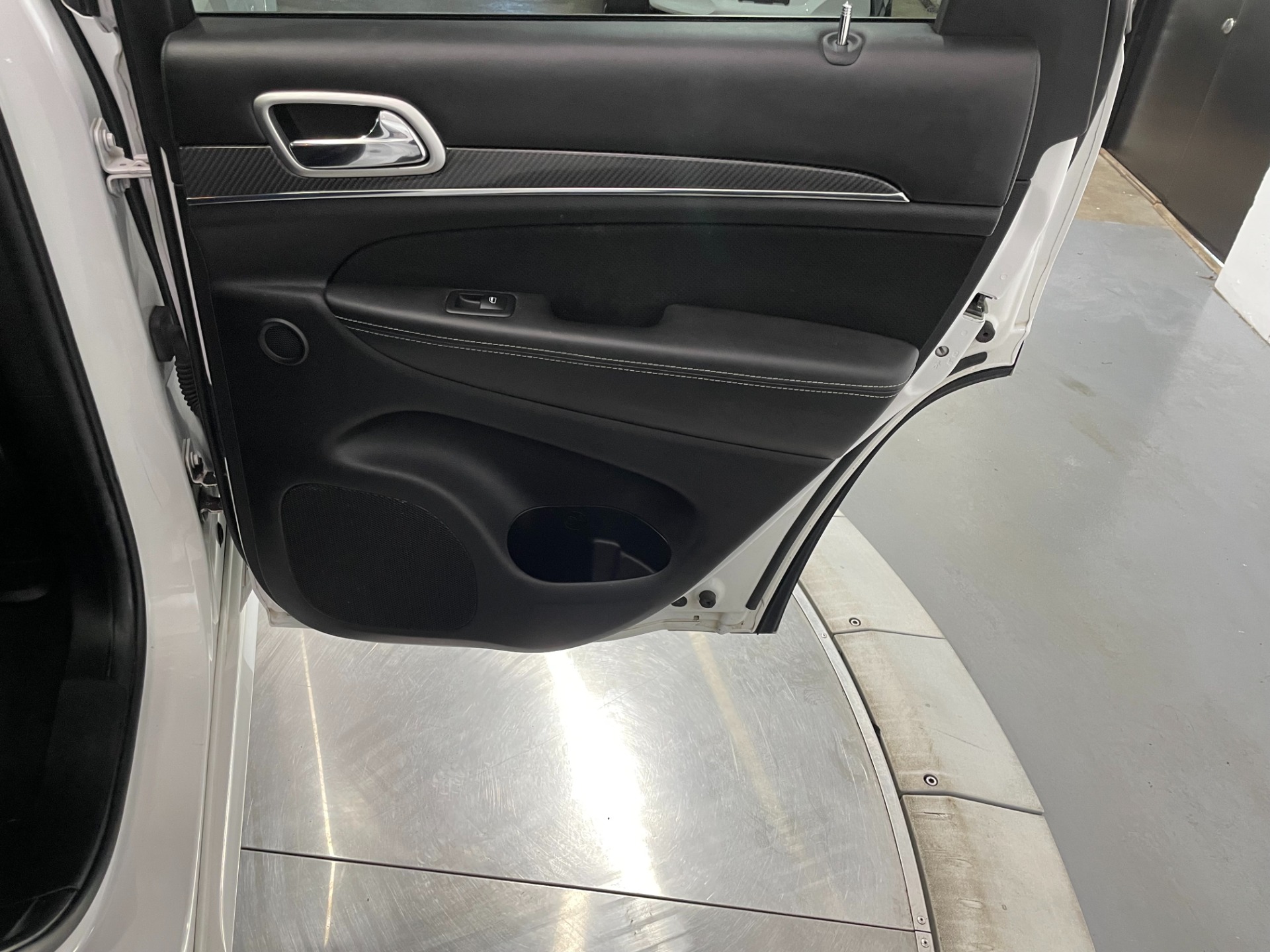 Used-2013-Jeep-Grand-Cherokee-SRT8-4X4-ALPINE