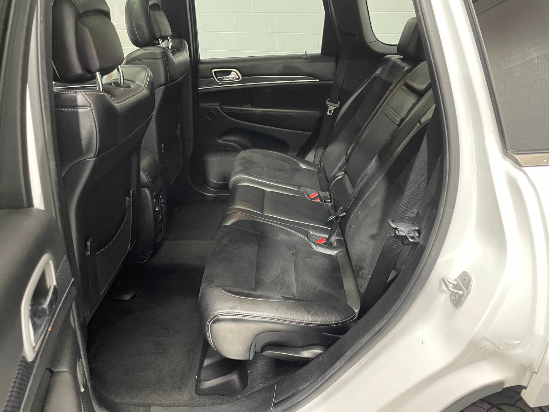 Used-2013-Jeep-Grand-Cherokee-SRT8-4X4-ALPINE
