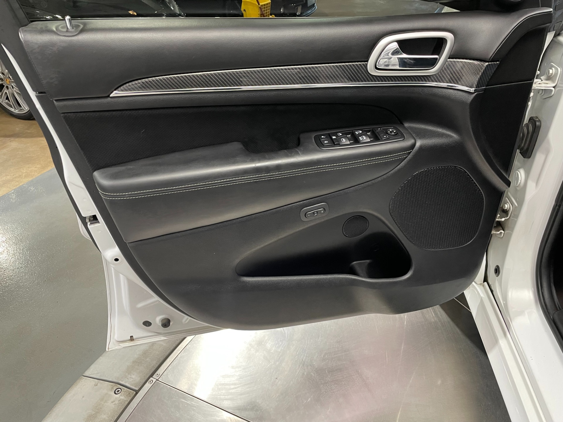 Used-2013-Jeep-Grand-Cherokee-SRT8-4X4-ALPINE