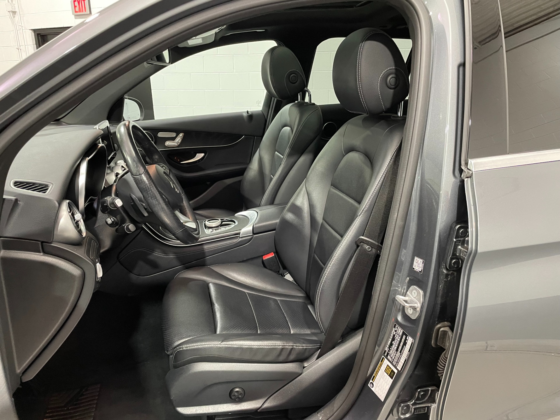 Used-2018-Mercedes-Benz-GLC-GLC-300-4MATIC