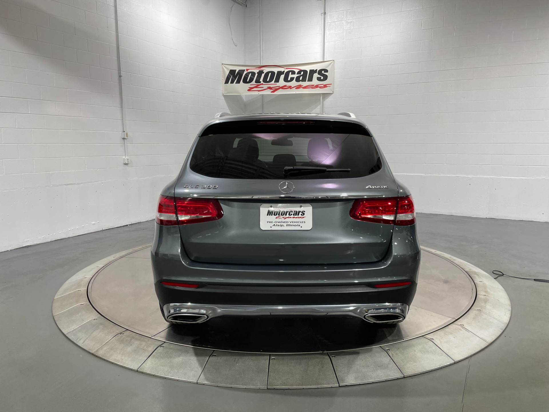 Used-2018-Mercedes-Benz-GLC-GLC-300-4MATIC