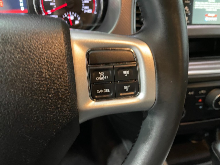 Used-2013-Dodge-Charger-SE-RWD