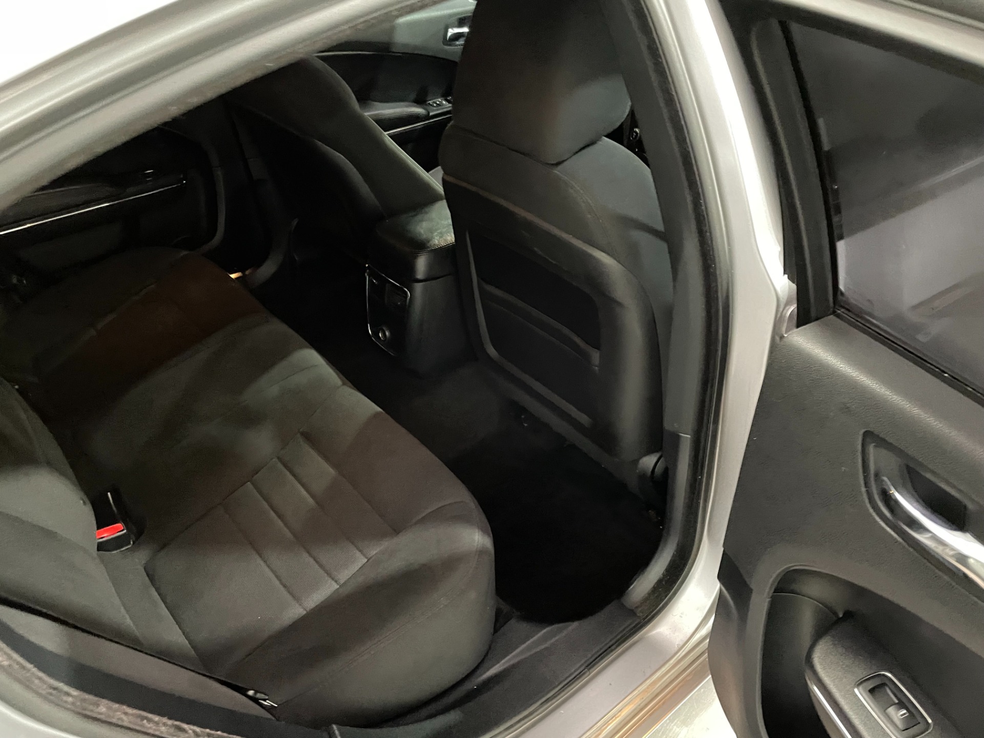 Used-2013-Dodge-Charger-SE-RWD