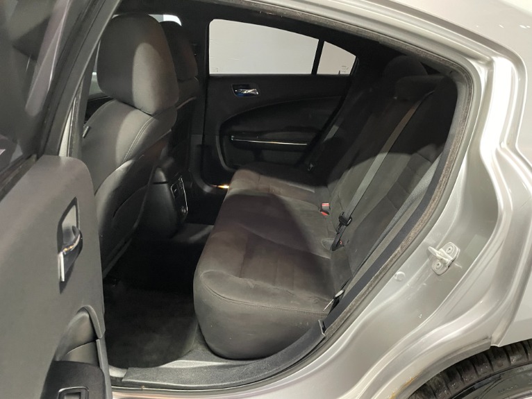 Used-2013-Dodge-Charger-SE-RWD