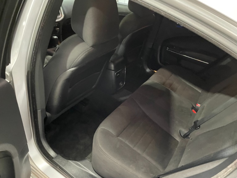 Used-2013-Dodge-Charger-SE-RWD