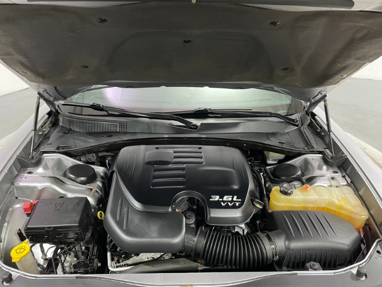 Used-2013-Dodge-Charger-SE-RWD