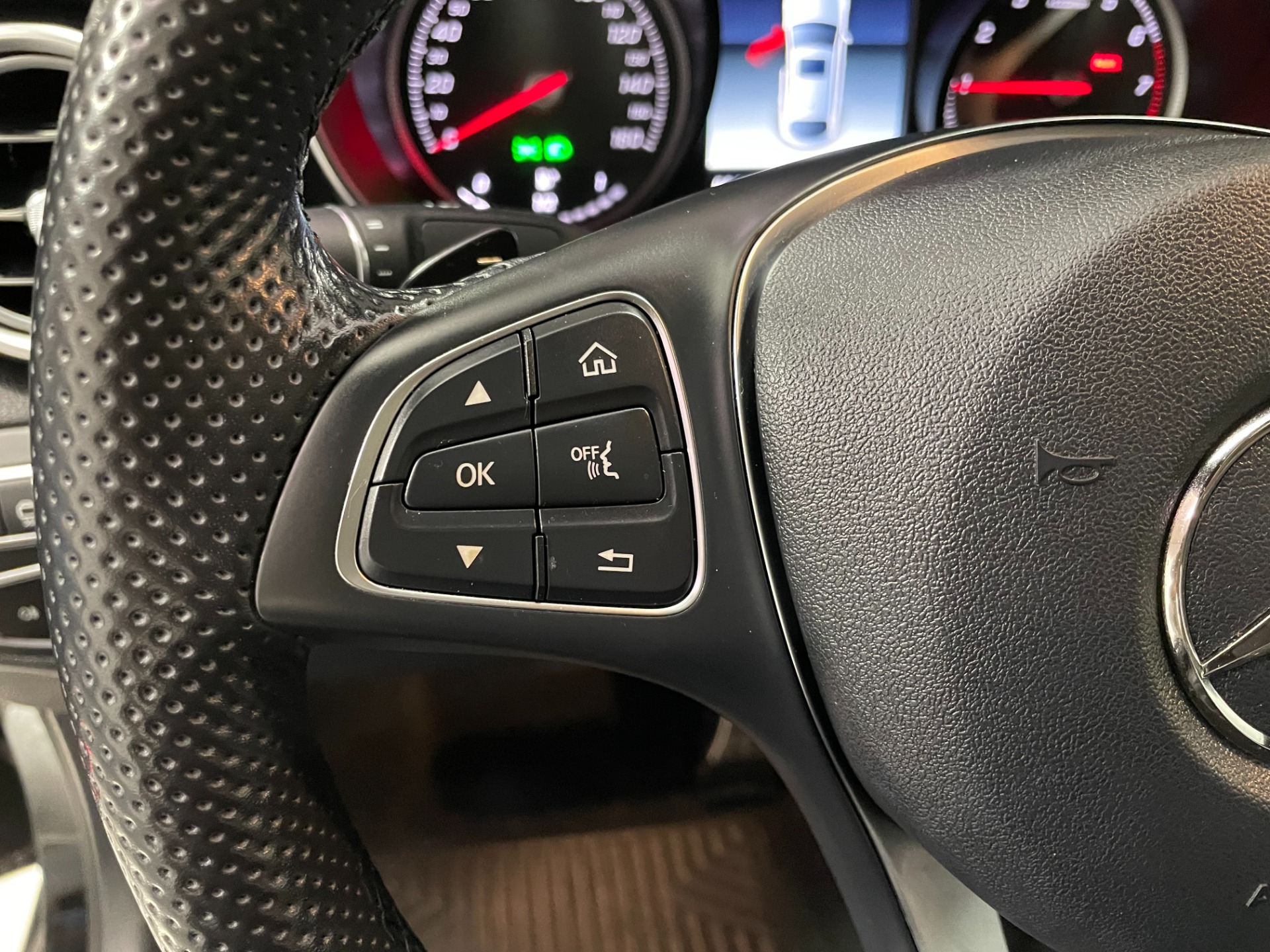 Used-2019-Mercedes-Benz-GLC-COUPE-GLC-300-AMG-Line-4MATIC