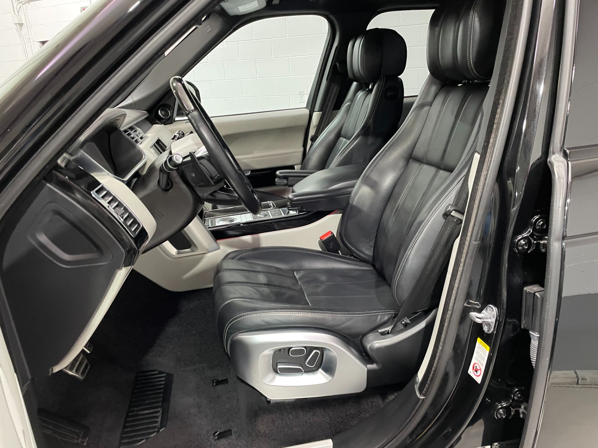 Used-2014-Land-Rover-Range-Rover-Autobiography-4X4