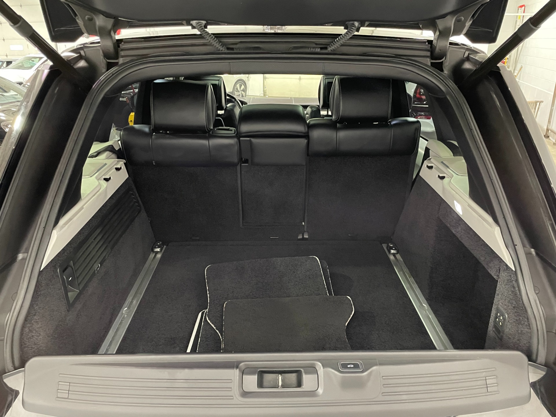 Used-2014-Land-Rover-Range-Rover-Autobiography-4X4
