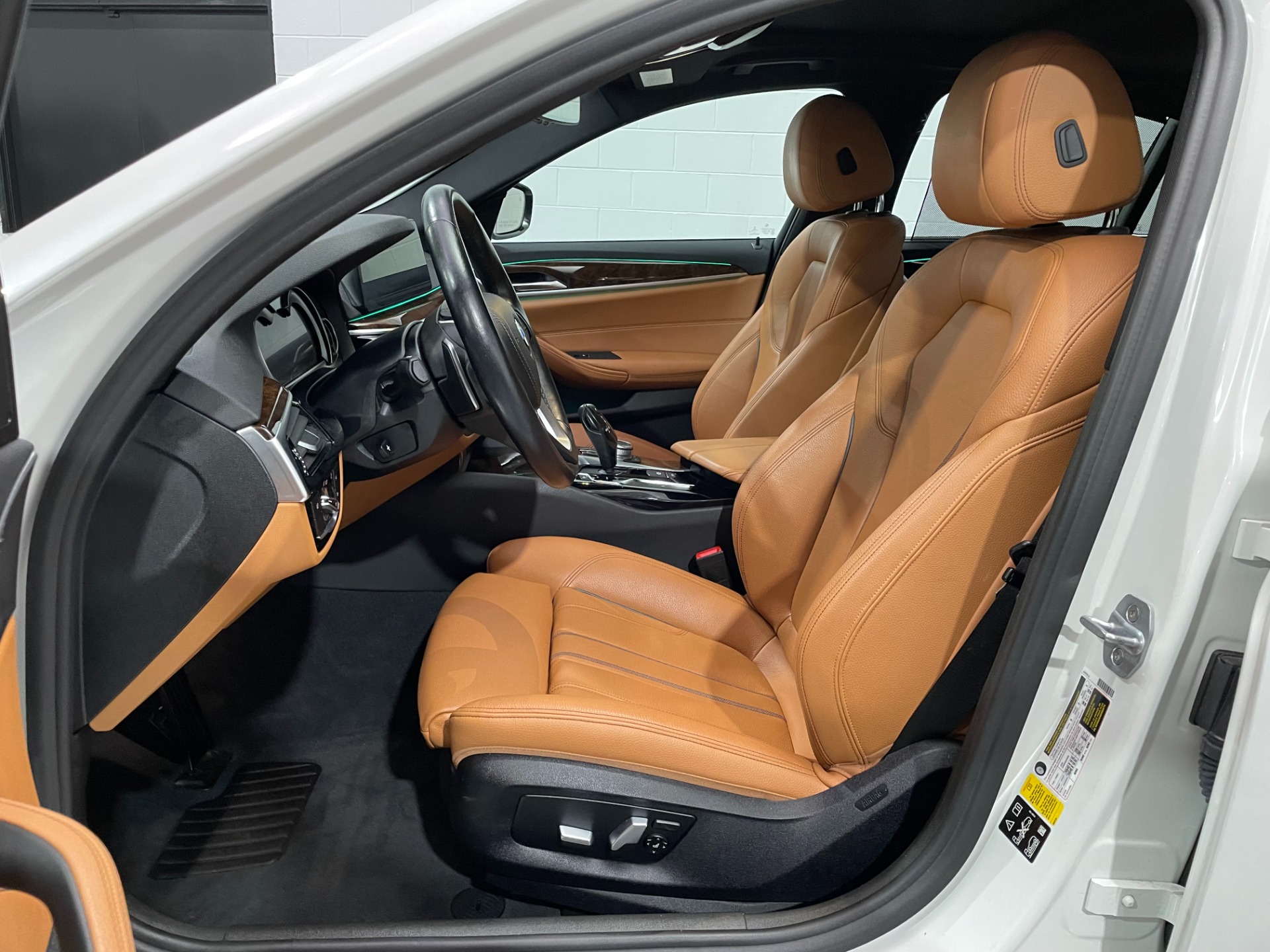 Used-2018-BMW-5-Series-540i-xDrive-Sport-Line