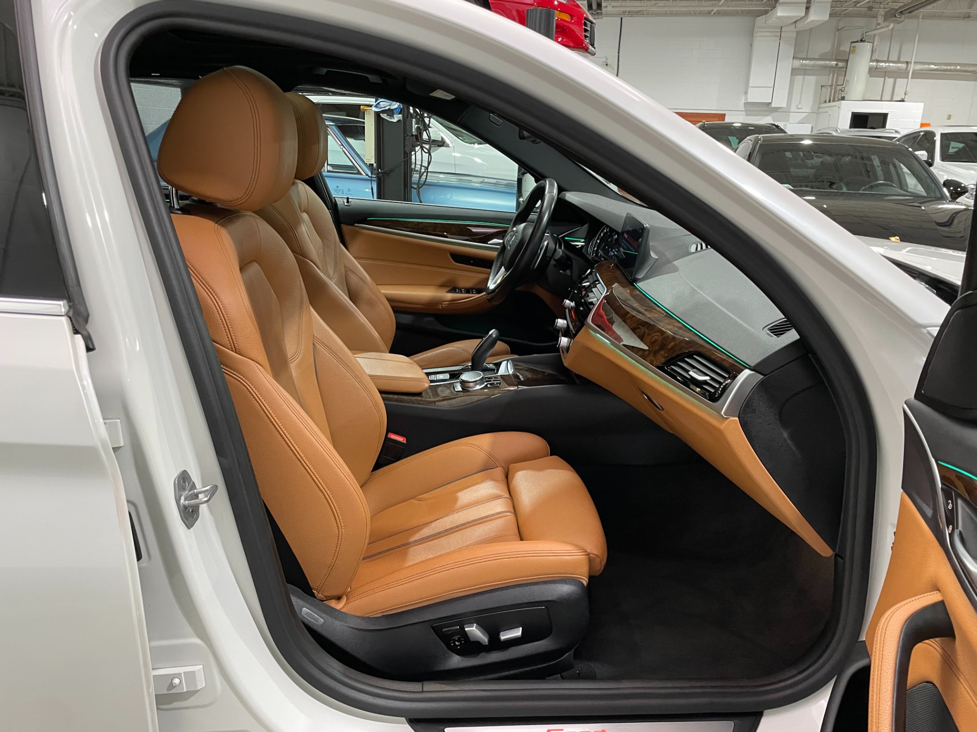 Used-2018-BMW-5-Series-540i-xDrive-Sport-Line