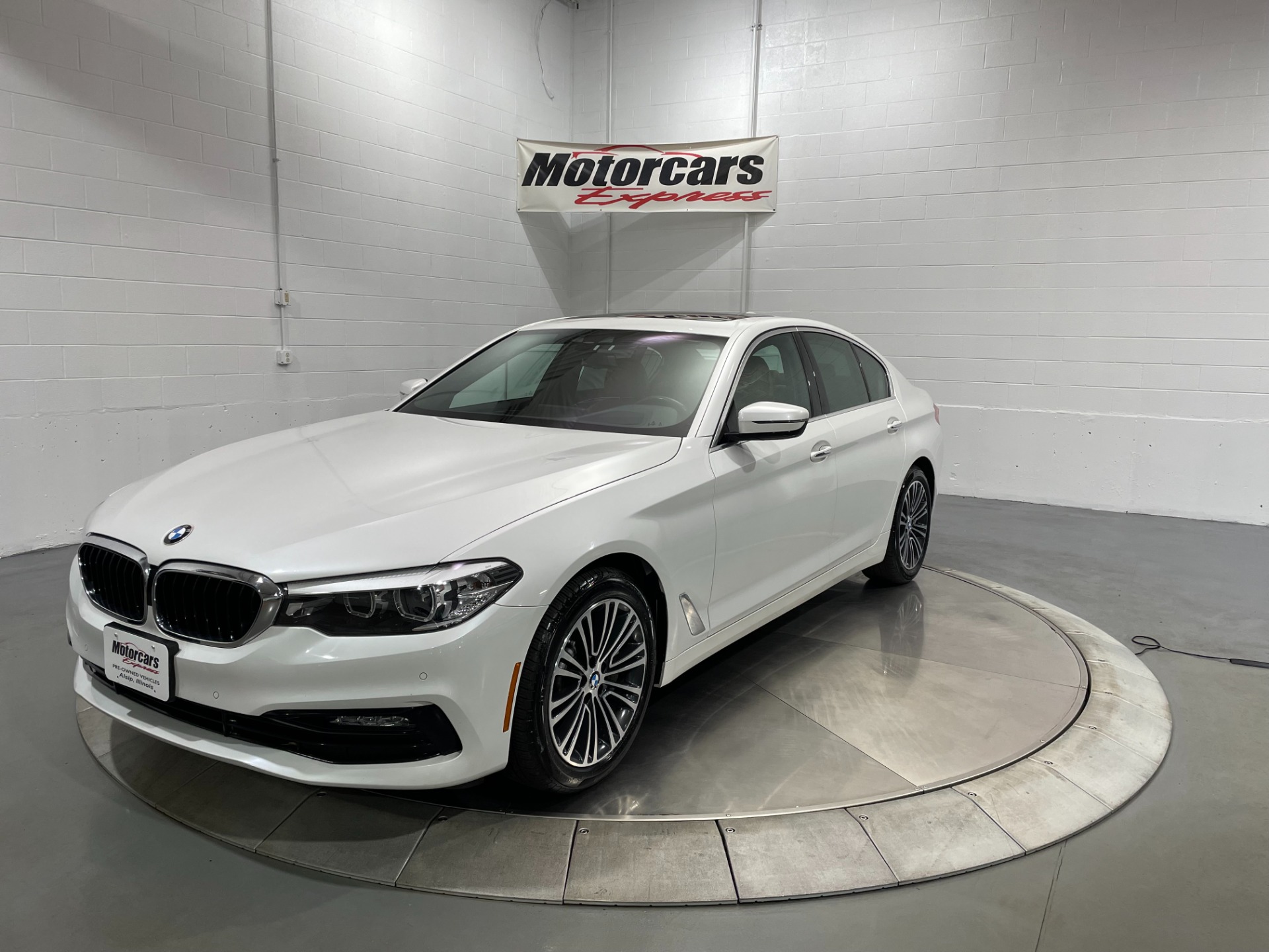 Used-2018-BMW-5-Series-540i-xDrive-Sport-Line