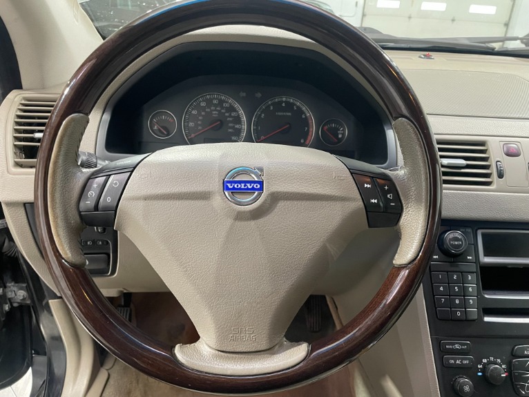 Used-2004-Volvo-XC90-25T-AWD