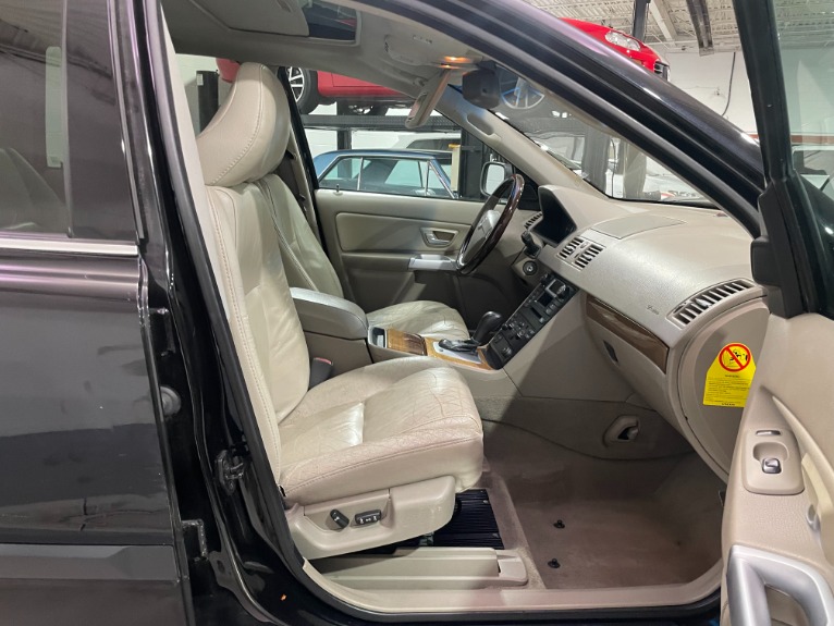 Used-2004-Volvo-XC90-25T-AWD