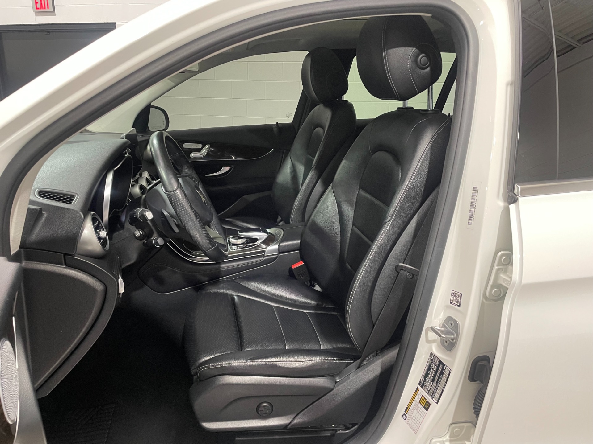 Used-2016-Mercedes-Benz-GLC-GLC-300-4MATIC
