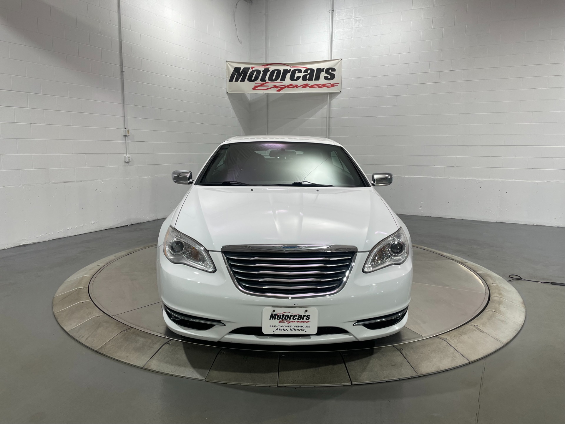 Used-2012-Chrysler-200-Convertible-Limited-FWD