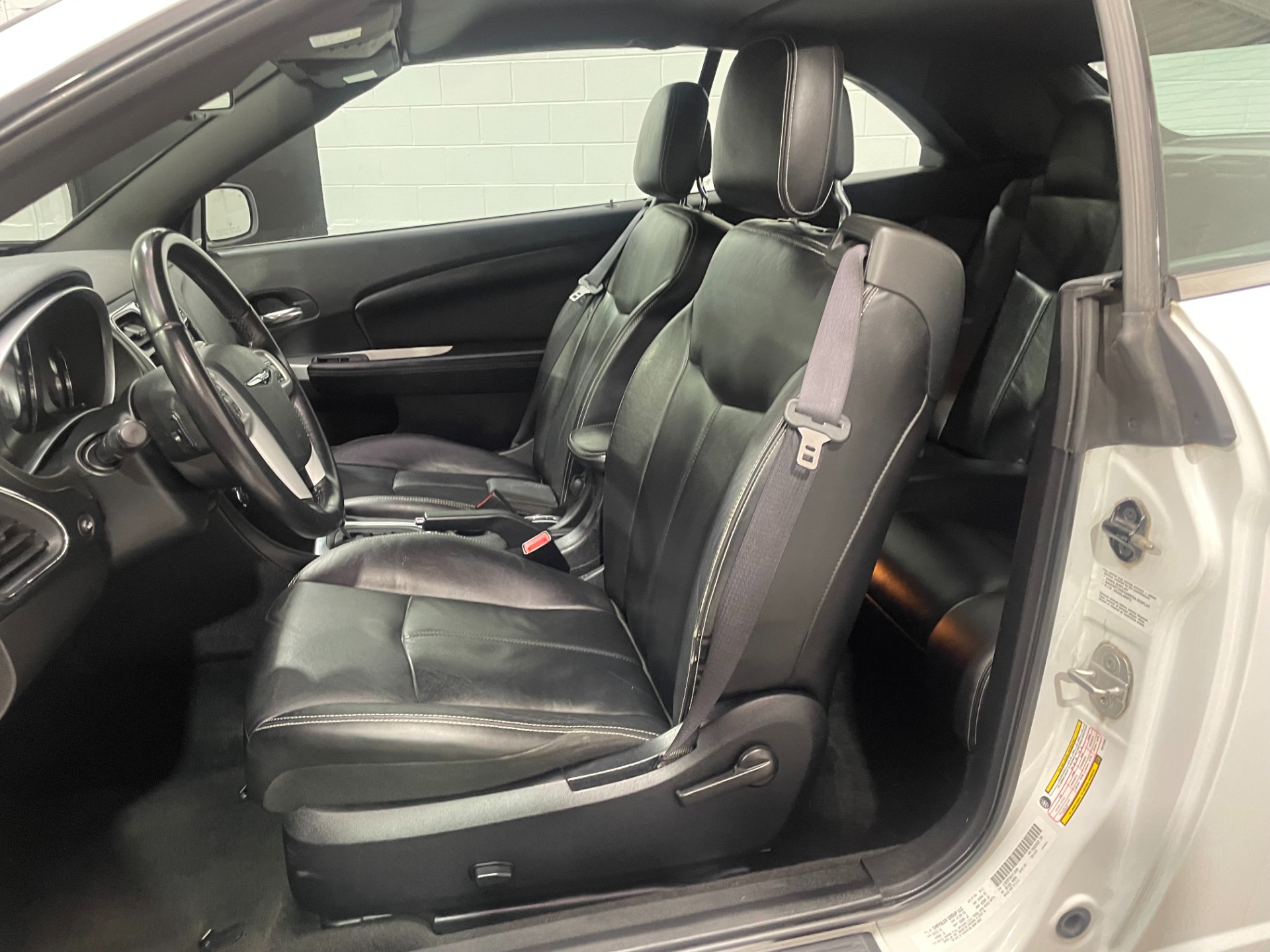 Used-2012-Chrysler-200-Convertible-Limited-FWD