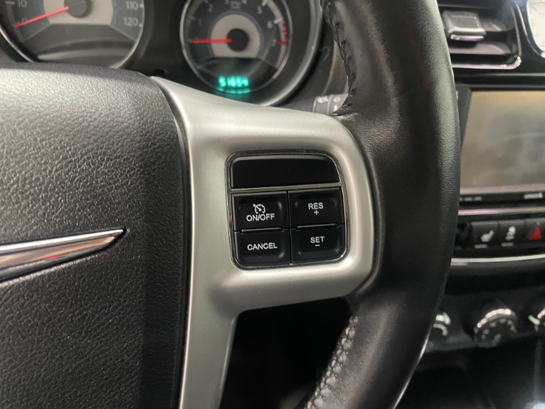 Used-2012-Chrysler-200-Convertible-Limited-FWD