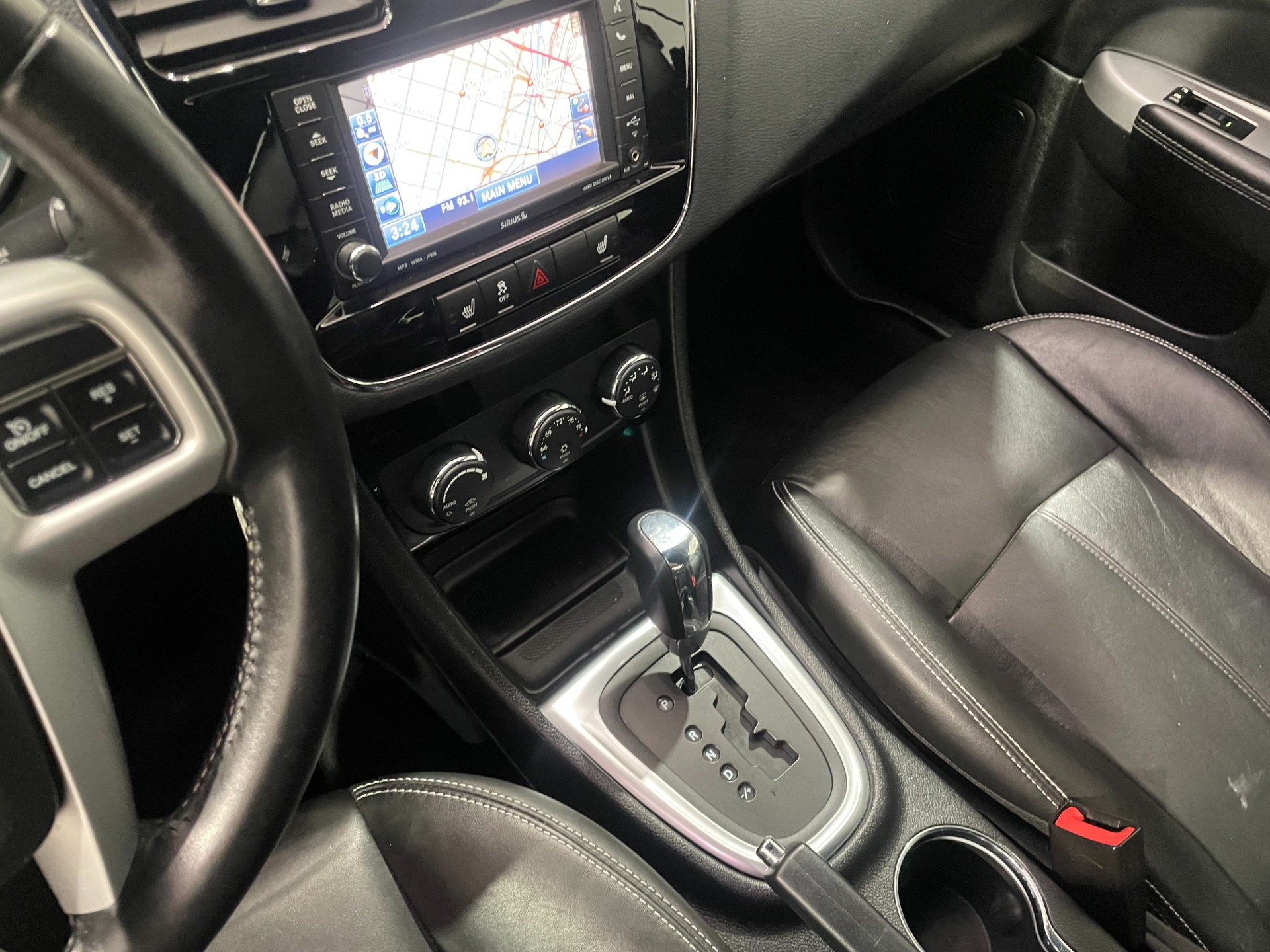 Used-2012-Chrysler-200-Convertible-Limited-FWD