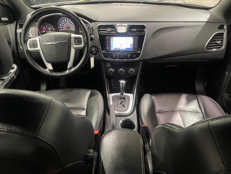 Used-2012-Chrysler-200-Convertible-Limited-FWD