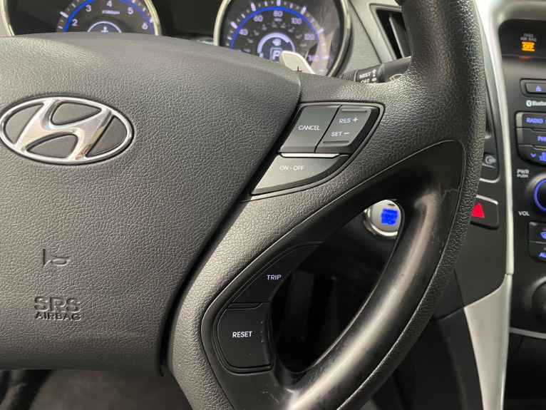 Used-2012-Hyundai-Sonata-SE-20T-FWD