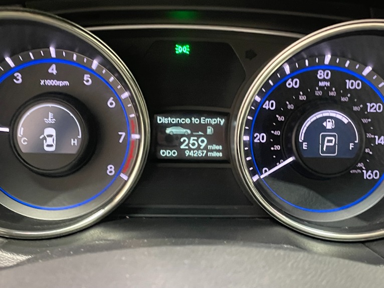 Used-2012-Hyundai-Sonata-SE-20T-FWD