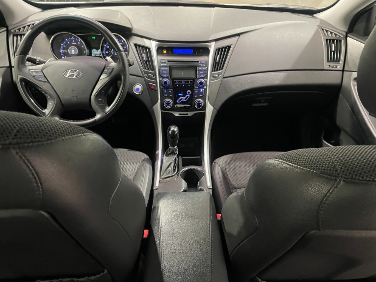 Used-2012-Hyundai-Sonata-SE-20T-FWD