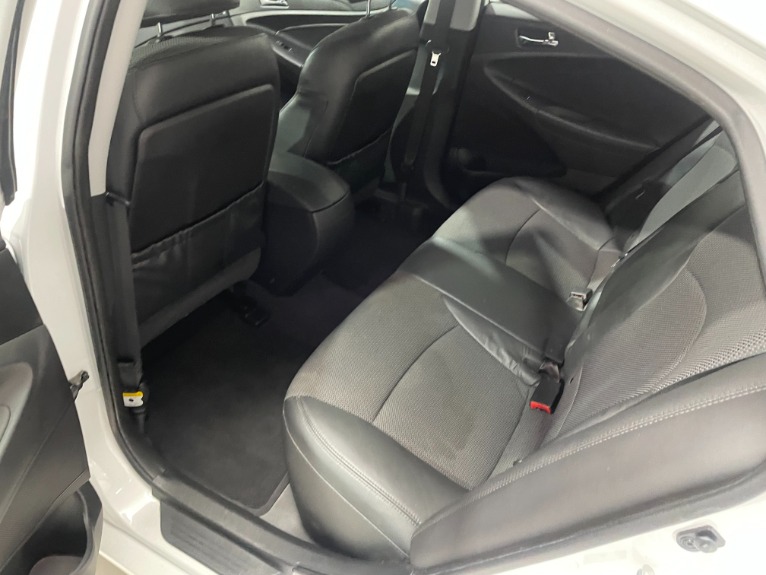 Used-2012-Hyundai-Sonata-SE-20T-FWD