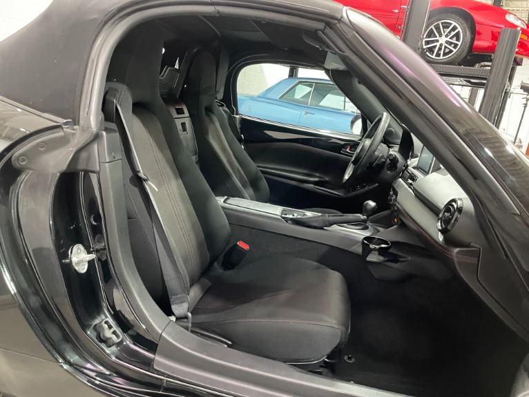 Used-2016-Mazda-MX-5-Miata-Club-Convertible-RWD