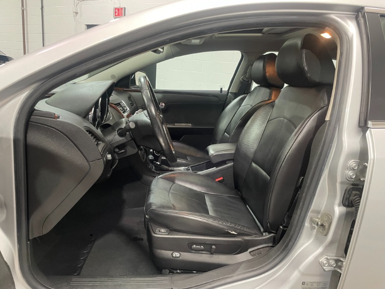 Used-2011-Chevrolet-Malibu-LTZ-FWD