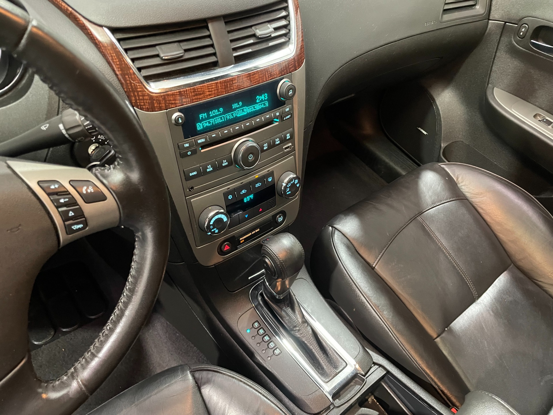 Used-2011-Chevrolet-Malibu-LTZ-FWD