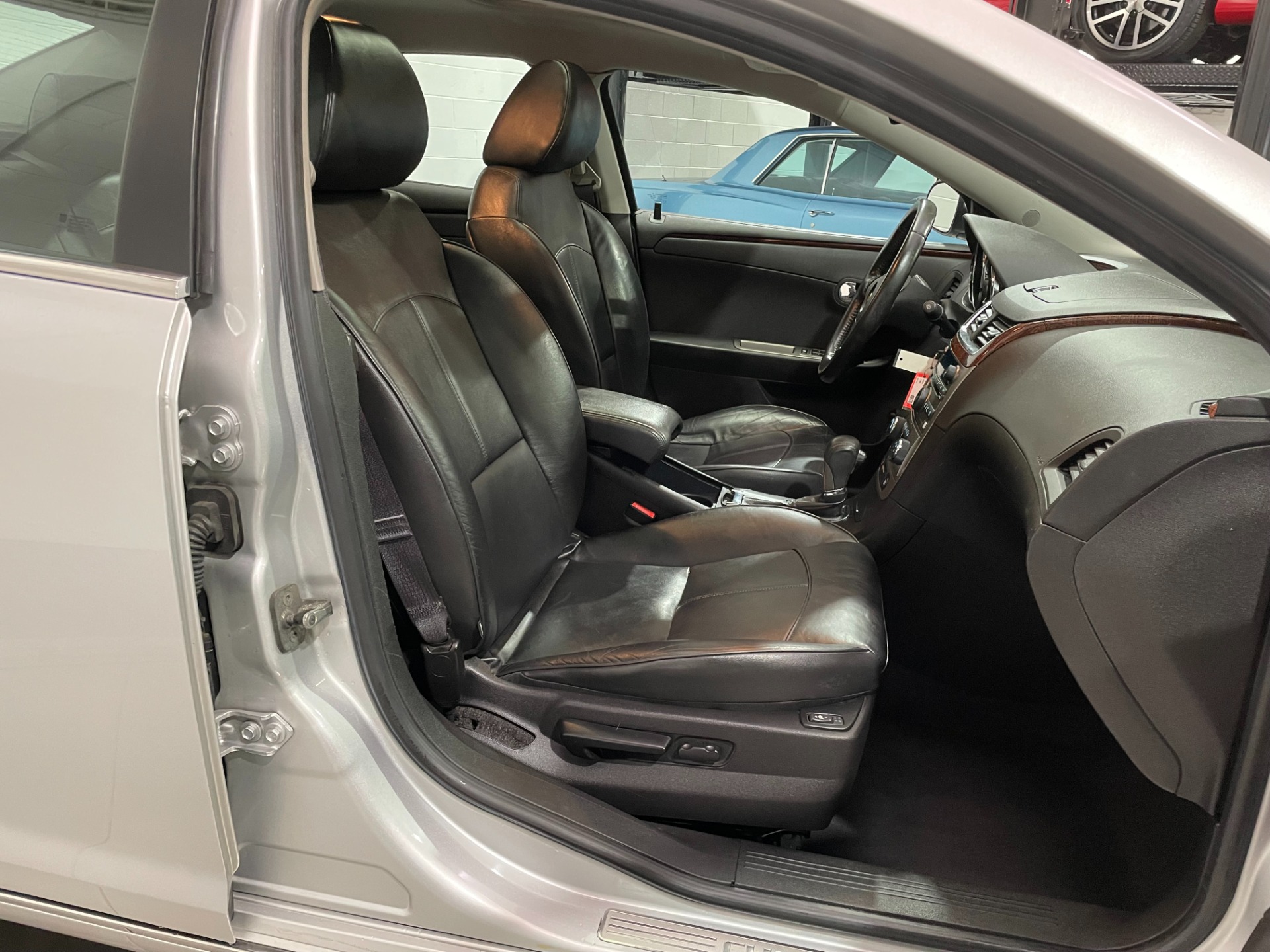 Used-2011-Chevrolet-Malibu-LTZ-FWD