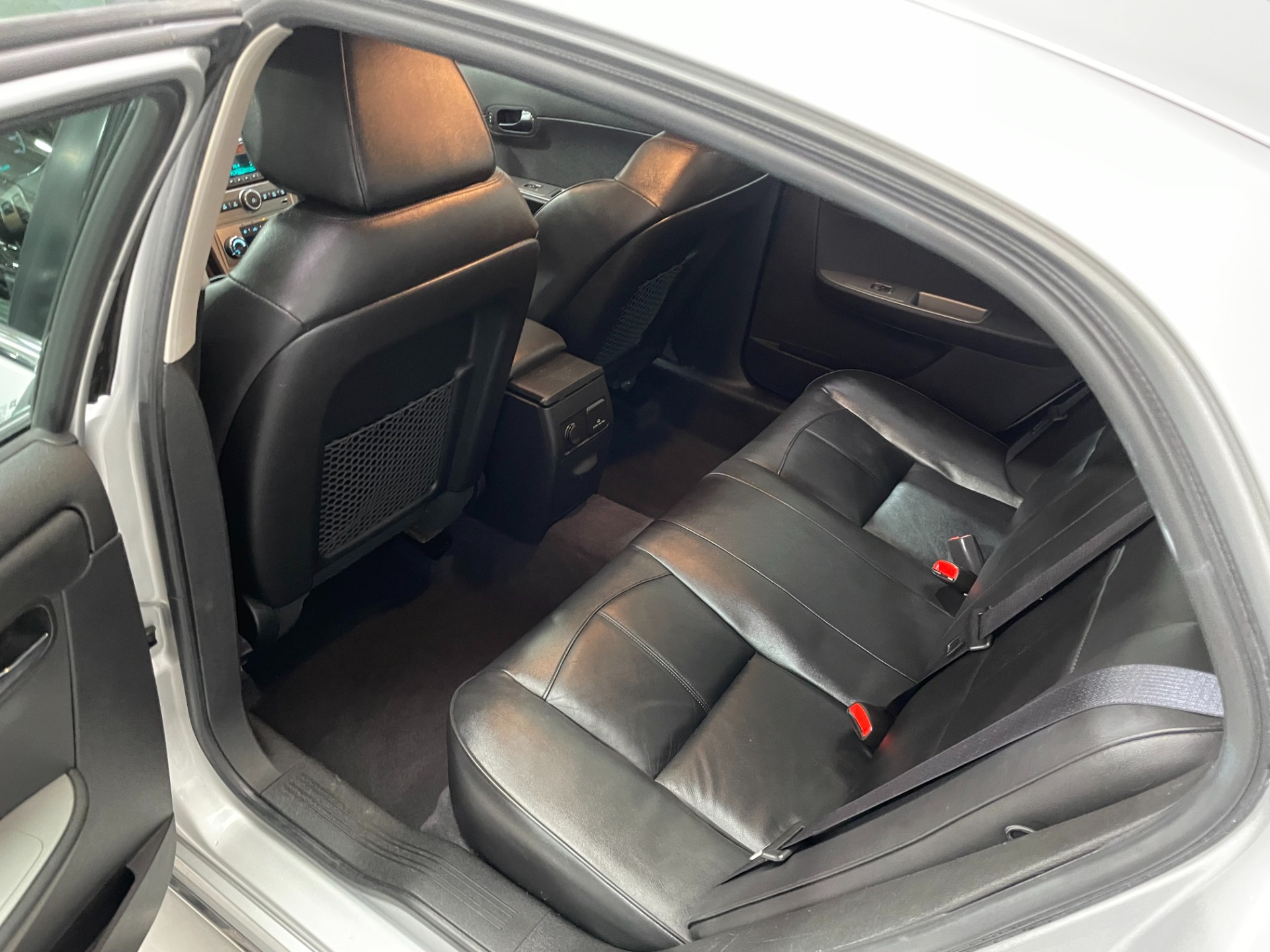 Used-2011-Chevrolet-Malibu-LTZ-FWD