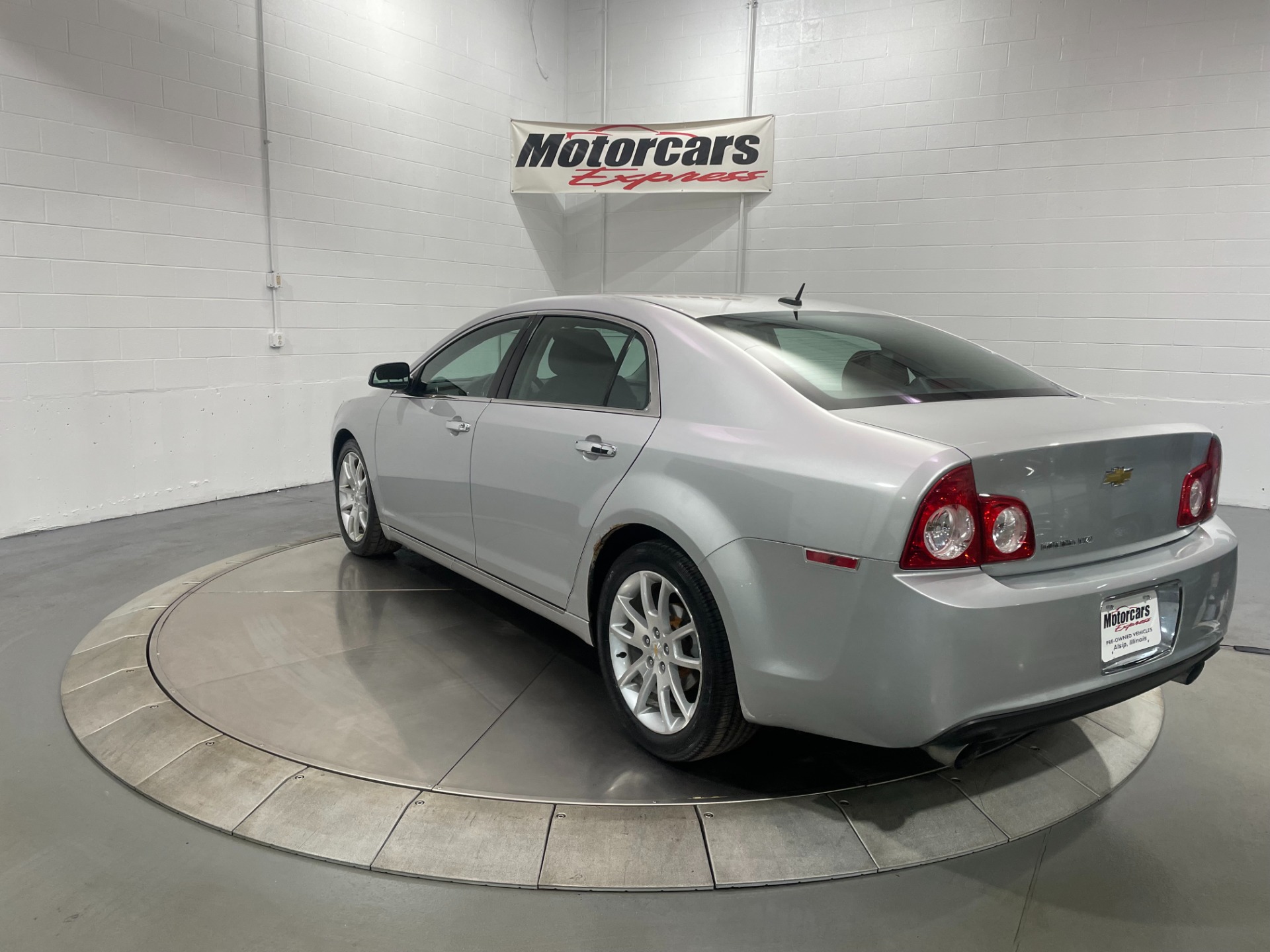 Used-2011-Chevrolet-Malibu-LTZ-FWD