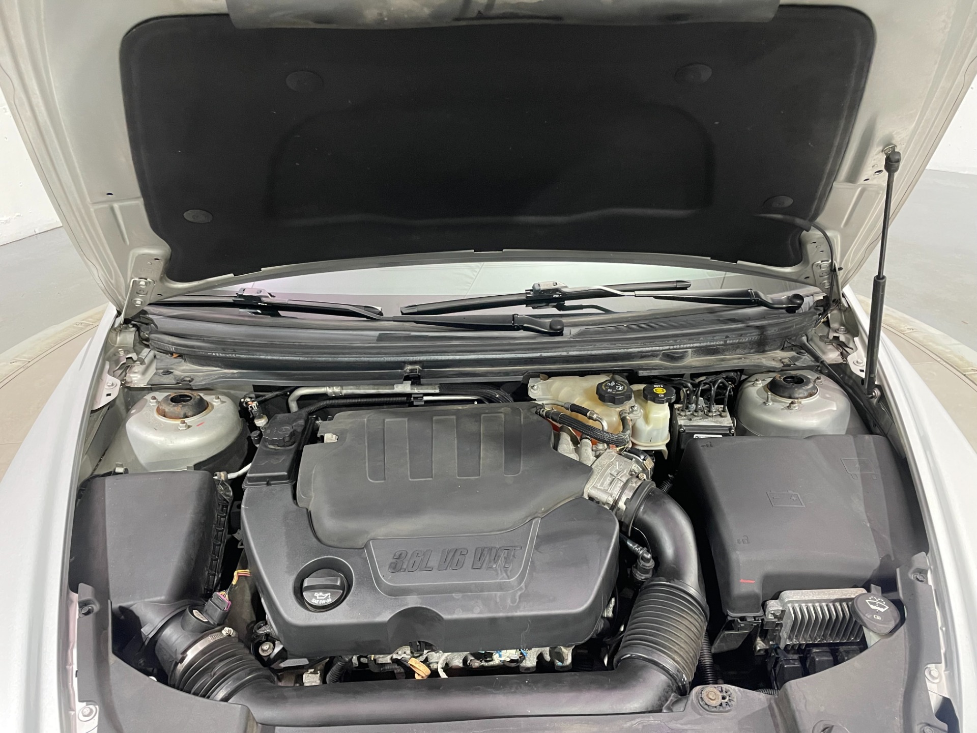 Used-2011-Chevrolet-Malibu-LTZ-FWD